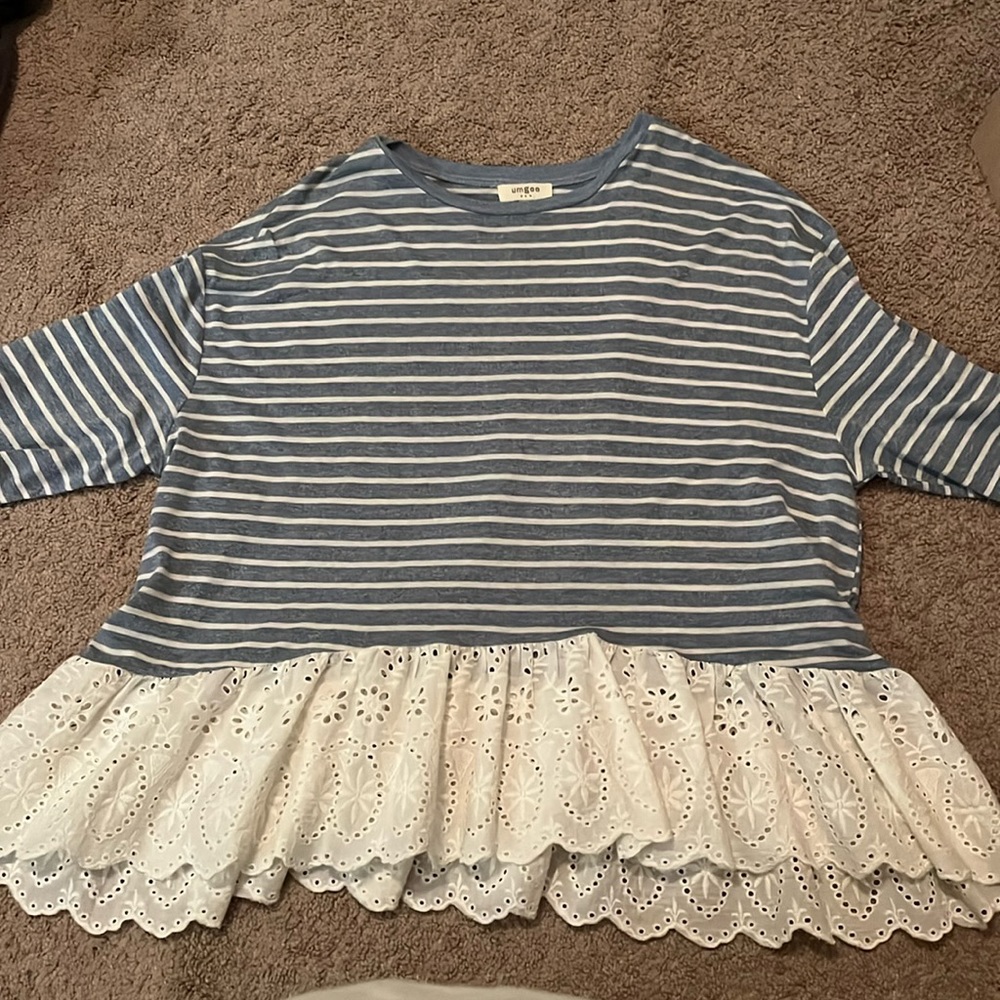Umgee 1/2 sleeve frilly striped shirt- L